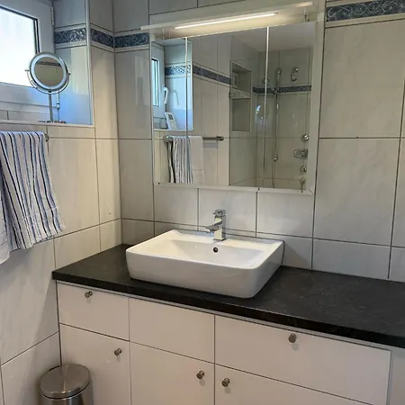 Gemuetliche アパート *